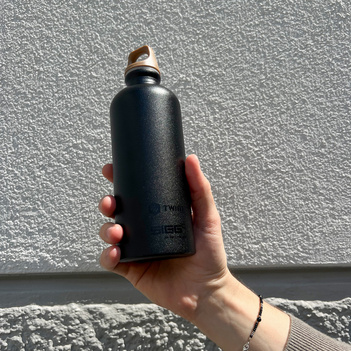 SIGG Trinkflasche Traveller MyPlanet Schwarz